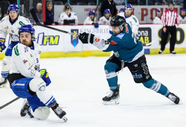 Scott Conway ties the game at 2-2