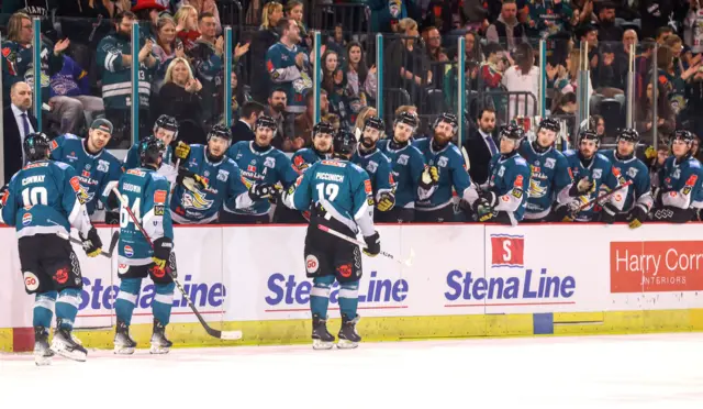 First period action from Giants and Flyers