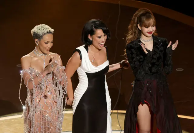 Doja Cat, Lisa from Blackpink and Raye