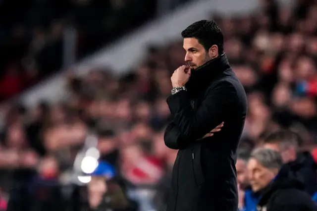 Arsenal head coach Mikel Arteta looks on