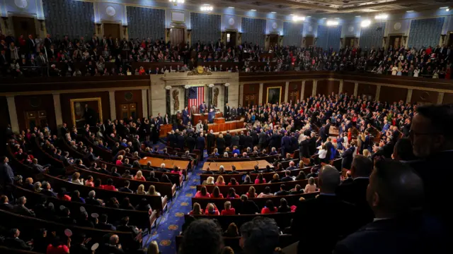 Wide shot of the chamber