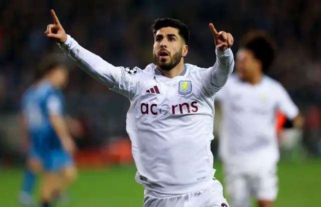 Marco Asensio celebrates