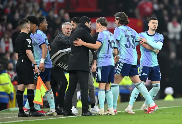 Gabriel Martinelli of Arsenal is substituted on for Riccardo Calafiori