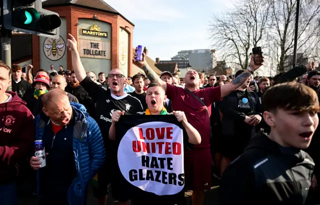 Manchester United fans protest