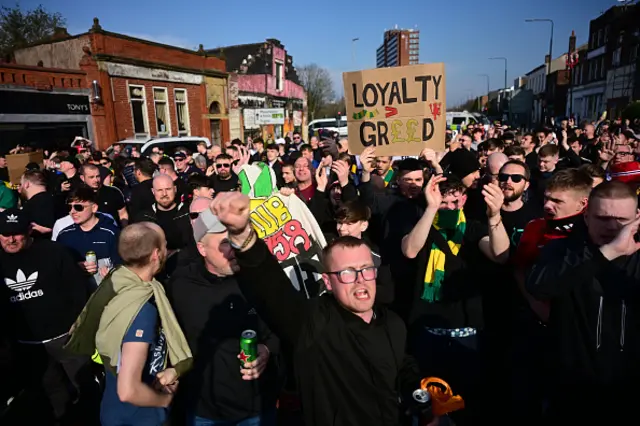 Manchester United fans protest