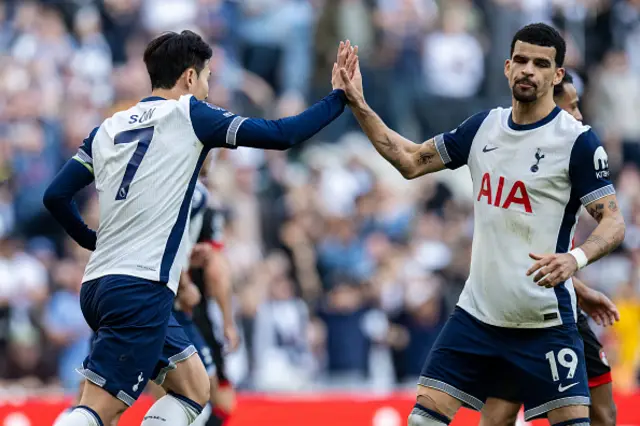 Son Heung-min of Tottenham Hotspur FC celebrate