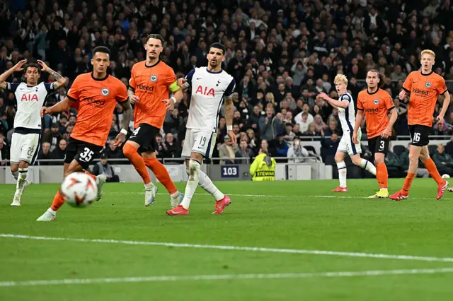Tottenham Hotspur's Swedish midfielder #15 Lucas Bergvall (3R) reacts after his shot rebounded off of the cross bar