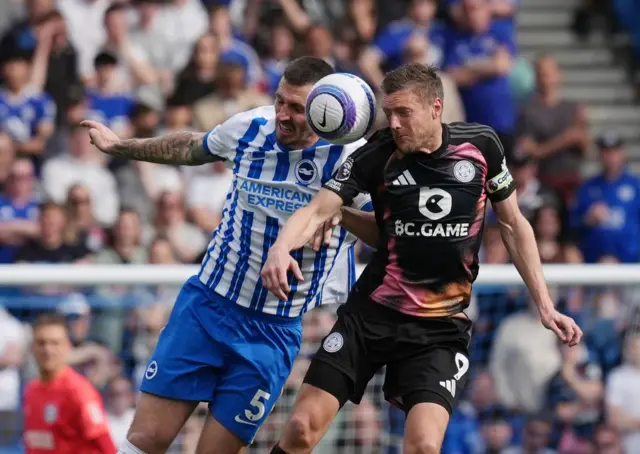 Vardy loses a headed duel to Dunk