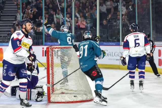 Ben Lake skates away after giving Giants 3-1 lead