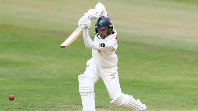 Colin Ingram bats
