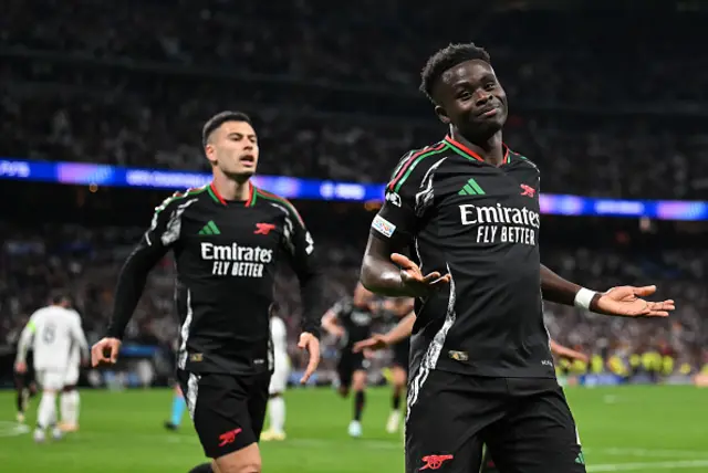 Bukayo Saka of Arsenal celebrates