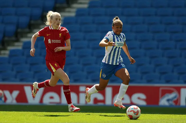 Parris runs clear of Fisk on the wing