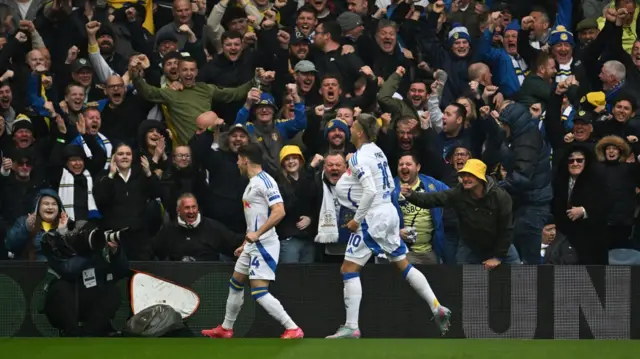 Leeds fans and players celebrate Joel Piroe's opening goal against Stoke