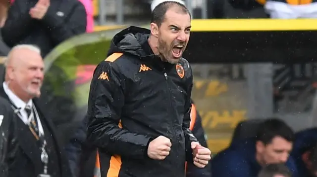 Hull manager Ruben Selles celebrates