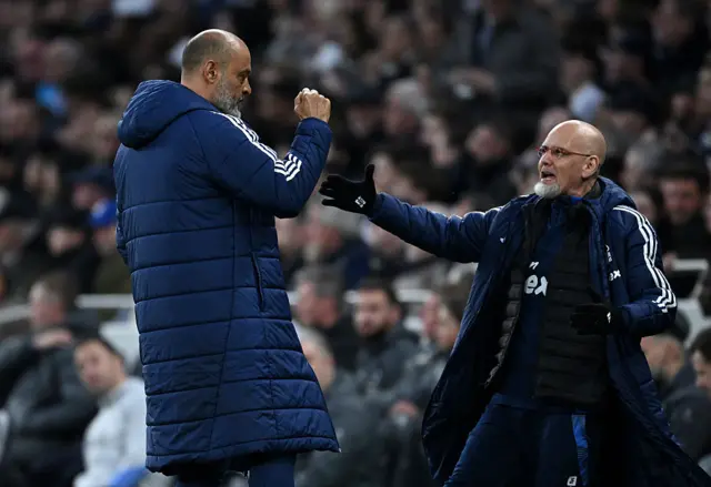 Nuno celebrates a Forest goal with one of his assistants