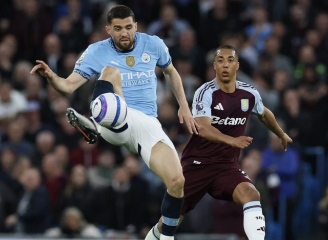 Manchester City's Mateo Kovacic in action