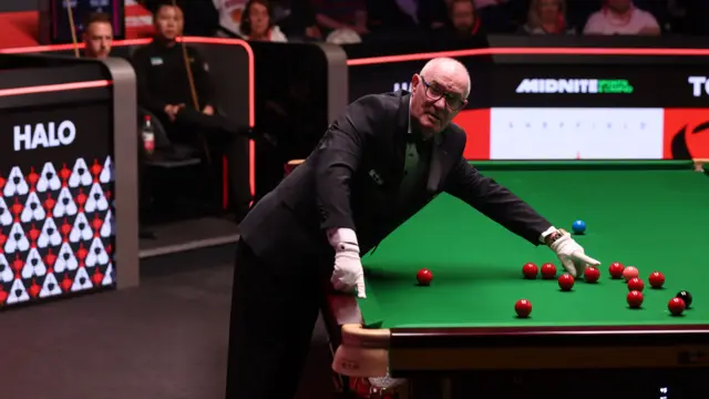 Snooker referee