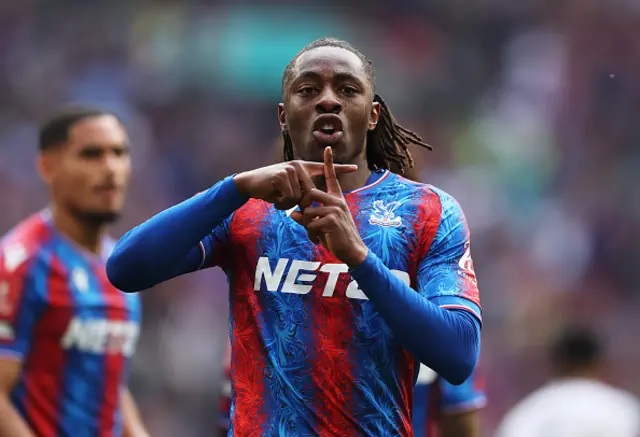 Eberechi Eze of Crystal Palace celebrates