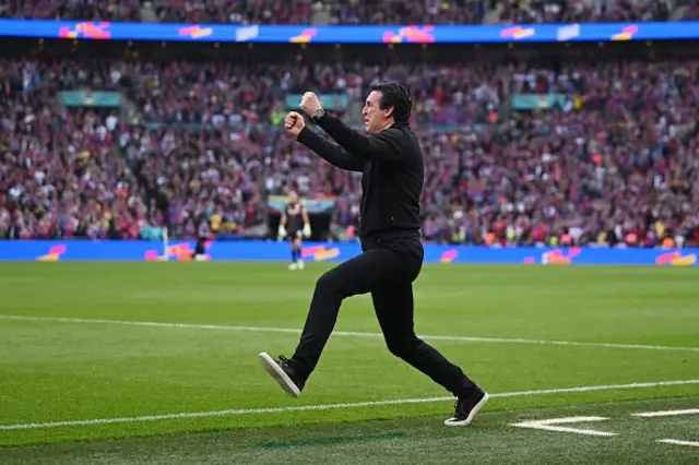 Unai Emery, Manager of Aston Villa, reacts