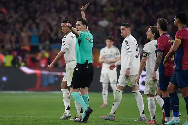 Ref