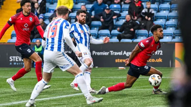 Donnelly doubles Killie's lead