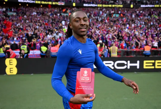 Eberechi Eze of Crystal Palace poses for a photo