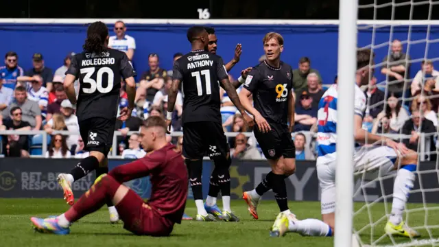 Zian Flemming scores for Burnley
