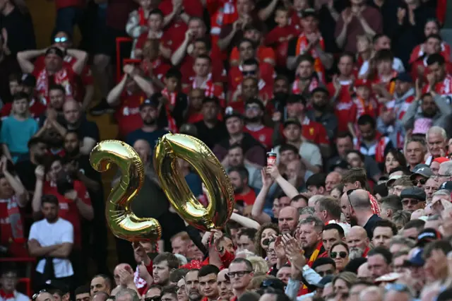 "20" balloons in the crowd as Liverpool