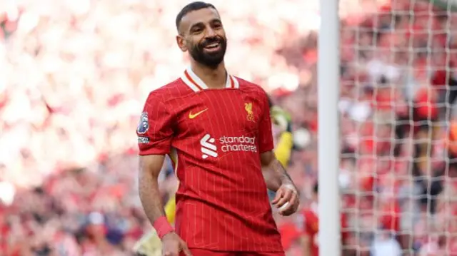 Mohamed Salah of Liverpool celebrate