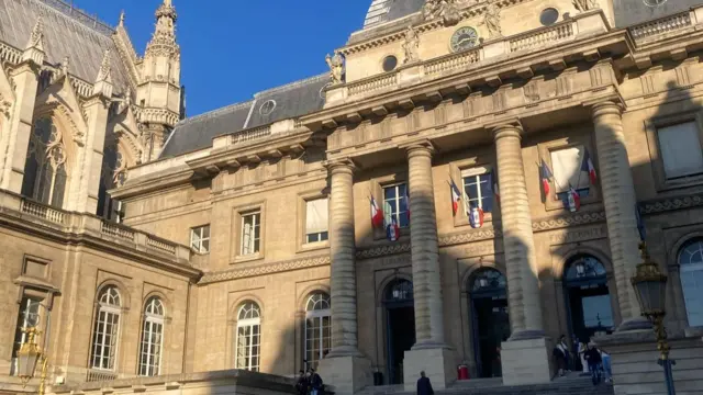 Palais de Justice court