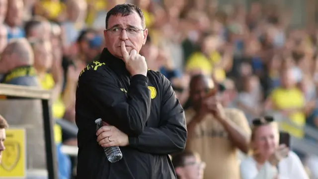Burton manager Gary Bowyer