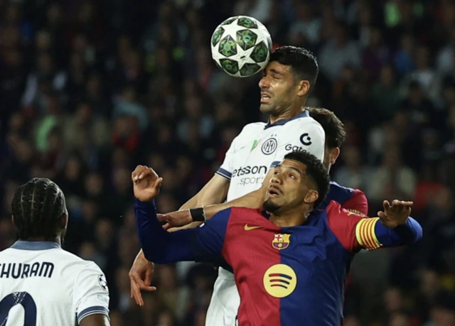 Inter Milan's Mehdi Taremi in action