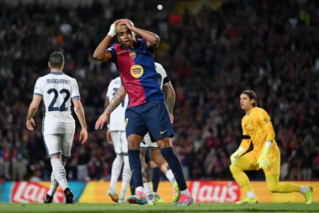 Lamine Yamal of FC Barcelona reacts