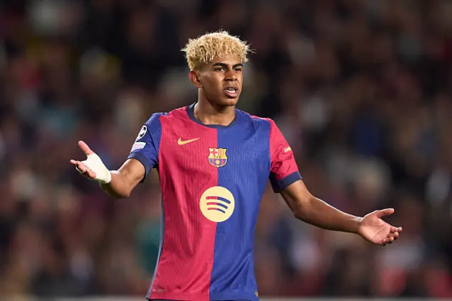 Lamine Yamal of FC Barcelona reacts