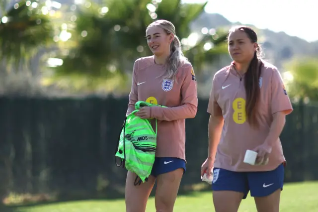 Chloe Kelly and Fran Kirby in England training