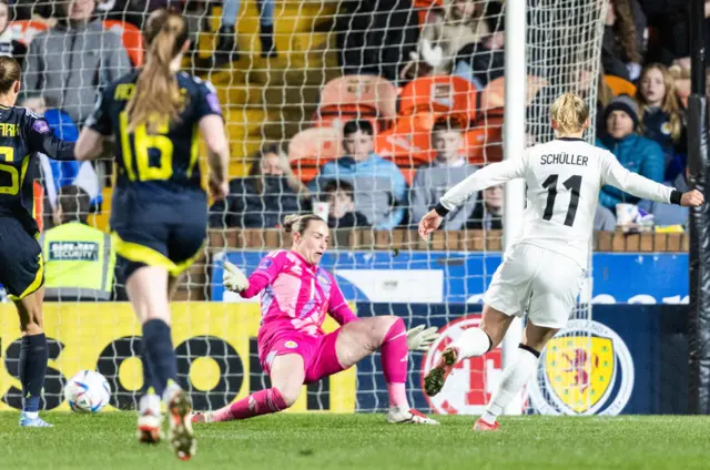Lea Schuller scored the fourth and final goal for Germany
