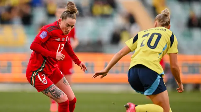 Rachel Rowe attacks for Wales