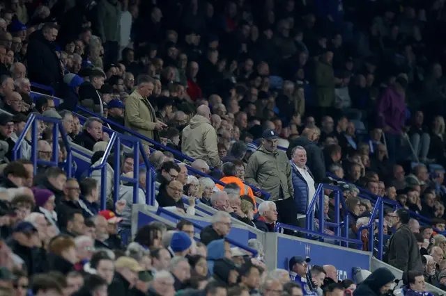 Leicester fans leave stadium