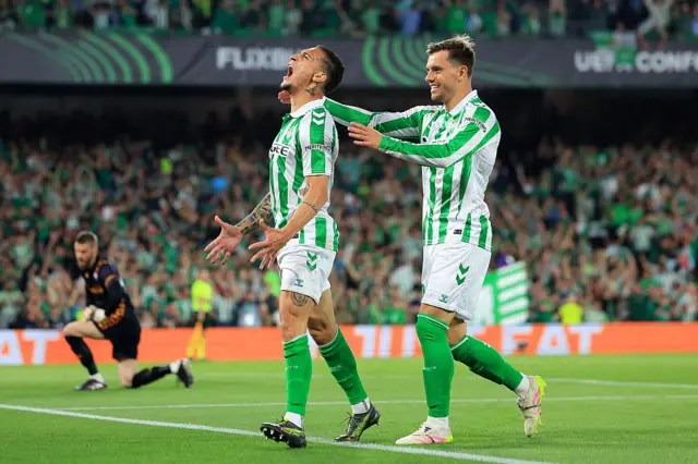 Antony celebrates his goal v Fiorentina