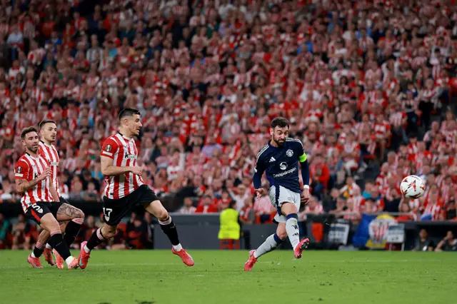 Bruno Fernandes of Manchester United scores his team's third goal during the UEFA Europa League 2024/25 Semi Final First Leg match between Athletic Bilbao and Manchester United at San Mames Stadium on May 01, 2025 in Bilbao, Spain.