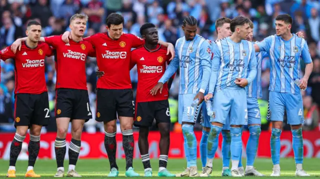 Man Utd and Coventry players line up before FA Cup penalty shoot-out