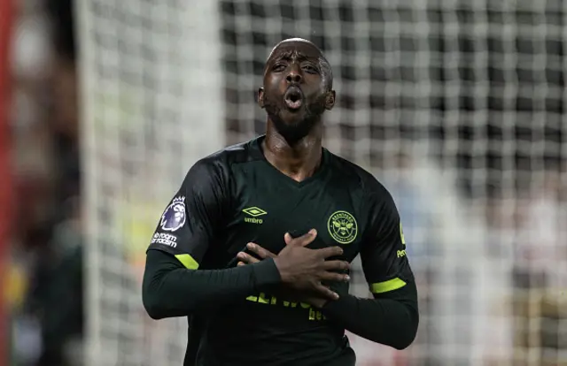 Brentford's Yoane Wissa celebrates