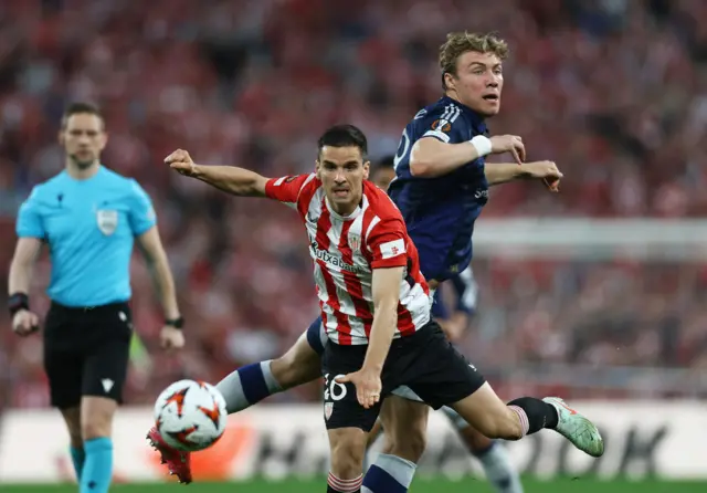 Athletic Bilbao's Inigo Ruiz de Galarreta in action with Manchester United's Rasmus Hojlund