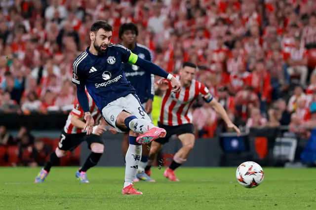 Bruno Fernandes of Manchester United scores his team's second goal from the penalty spot during the UEFA Europa League 2024/25 Semi Final First Leg match between Athletic Bilbao and Manchester United at San Mames Stadium on May 01, 2025 in Bilbao, Spain.