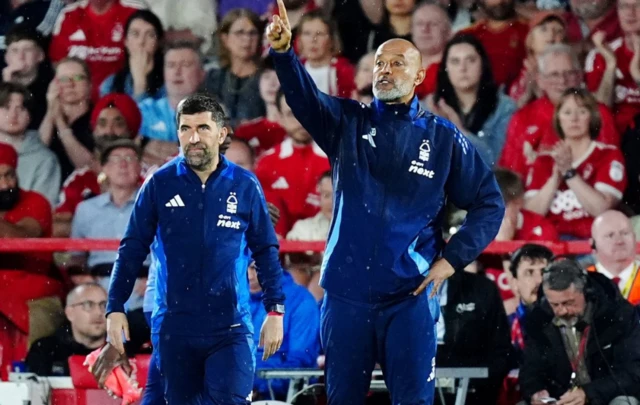 Nottingham Forest manager Nuno Espirito Santo (right) gestures on the touchline
