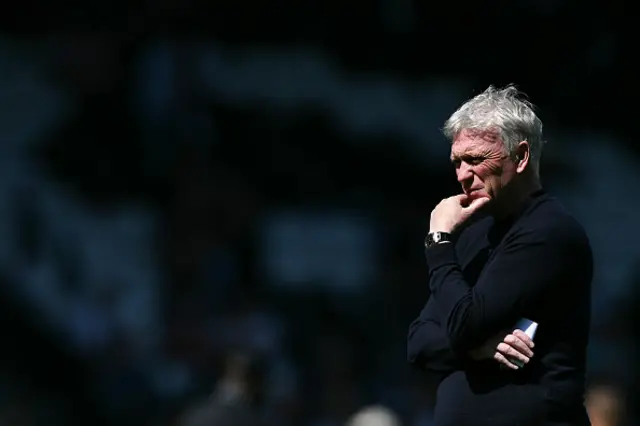 David Moyes reacts