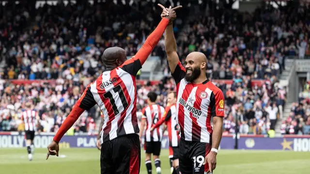 Yoanna Wissa and Bryan Mbeumo celebrate