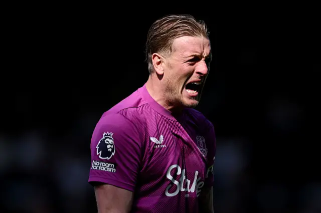 Jordan Pickford of Everton reacts