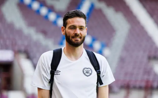 Hearts' Craig Gordon arrives during a William Hill Premiership match between Heart of Midlothian and Motherwell at Tynecastle Park