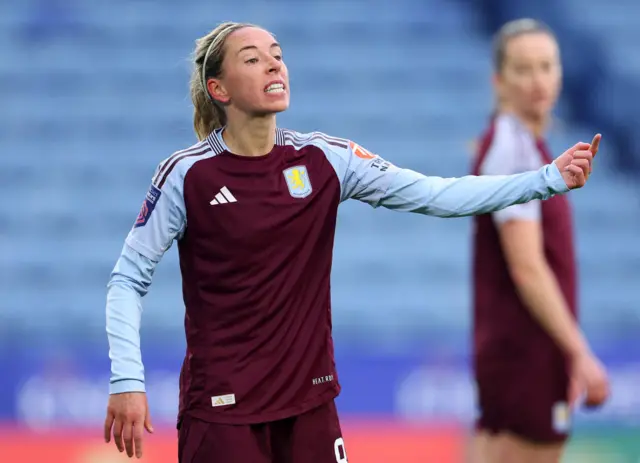 Jordan Nobbs pointing